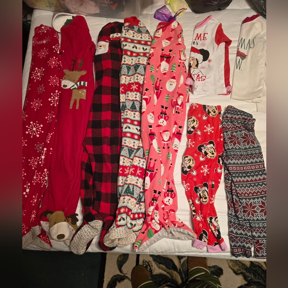 2T Girls Christmas Pajamas